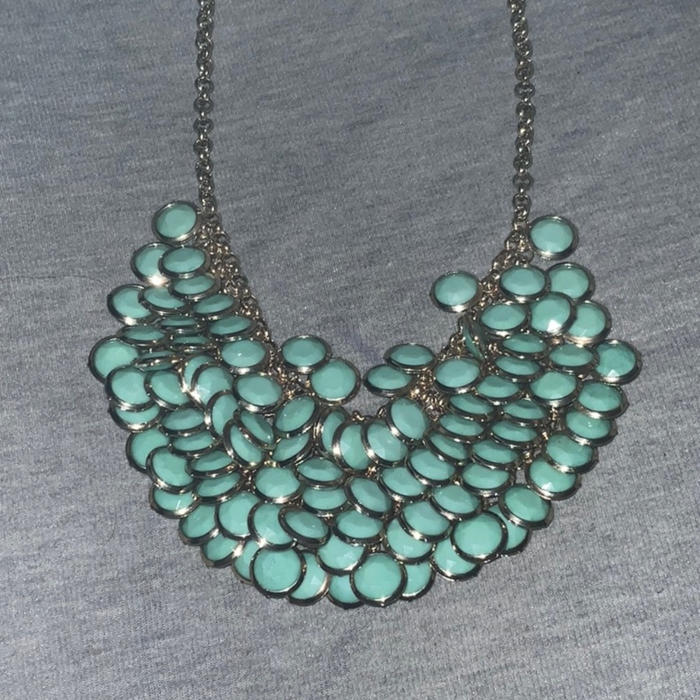 Multiple beads necklace